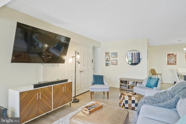 Foto del edificio - 3800 Fairfax Dr