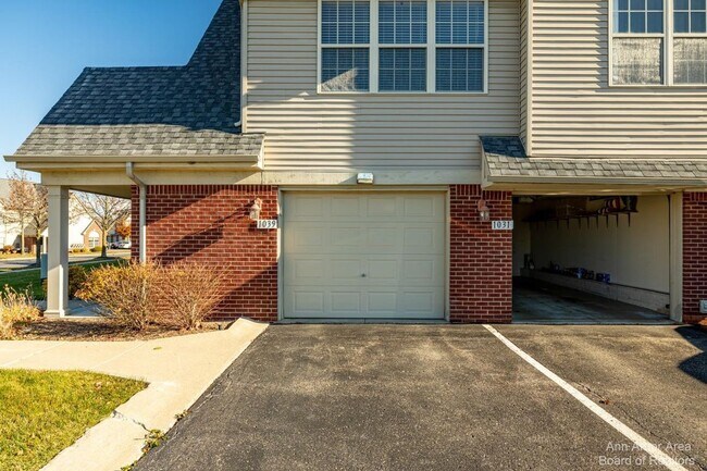 Building Photo - 1039 Addington Ln