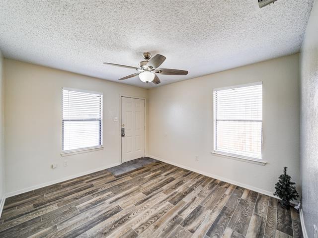 Foto del edificio - 209 S Beverly St