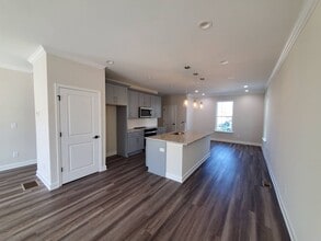 Building Photo - 2589 Ocean Walk Dr