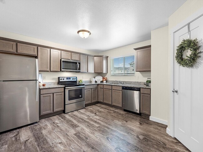 Foto del edificio - 21155 Gosling Rd