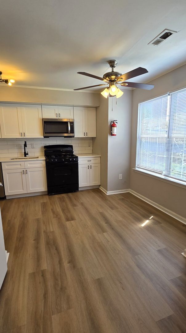 Foto del edificio - Charming Updated Home in Quiet Atco Neighb...