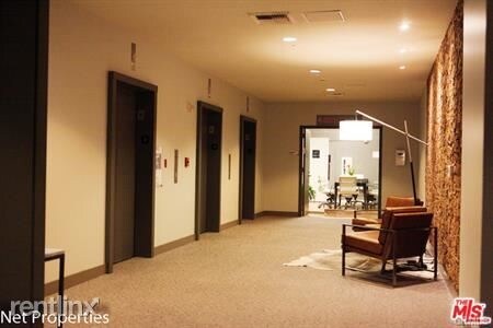 Foto principal - 3800 Wilshire Blvd