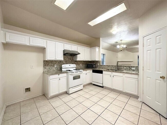Foto del edificio - 13130 Eldridge Meadow Dr