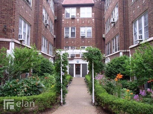 Foto del edificio - 7665 N Sheridan Rd