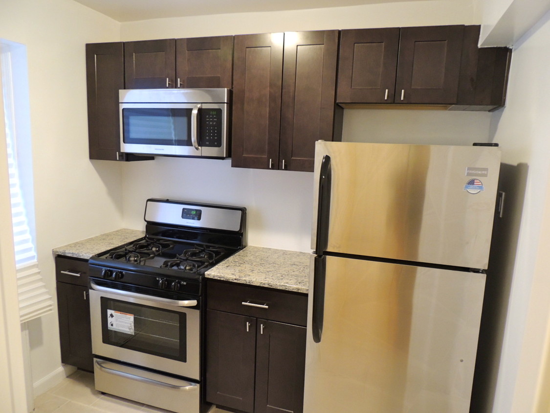 Foto principal - 70-11 108th St