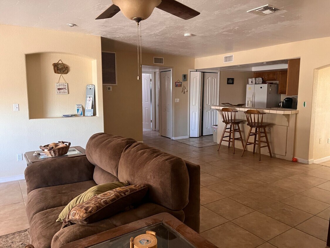 Building Photo - Longterm Furnished or Unfurnished Home