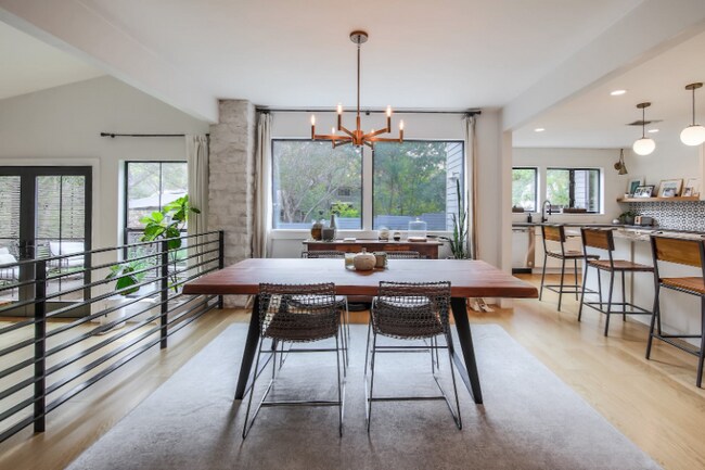 Building Photo - 7005 Danwood Dr