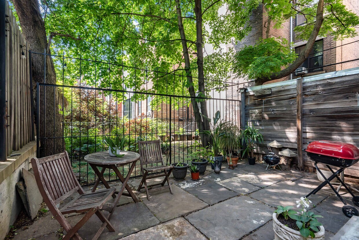 Foto principal - 2108 5th Ave