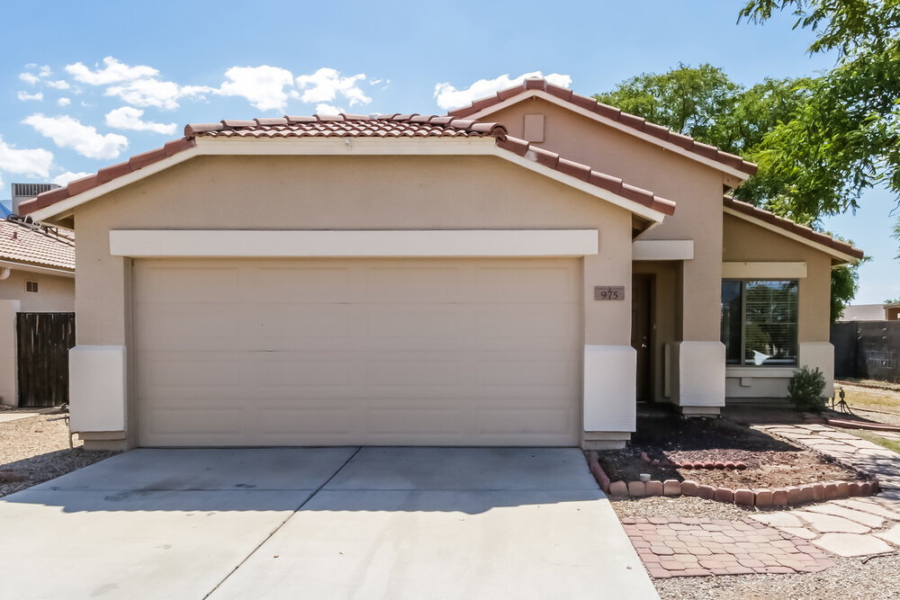 Foto principal - 975 E Vernoa St