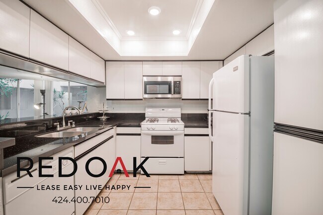 Foto del edificio - 1755 El Cerrito Pl