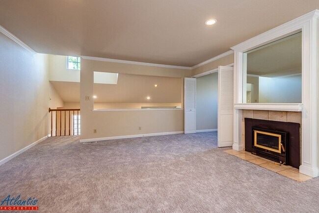 Foto del edificio - Beautiful Home | Desirable Location