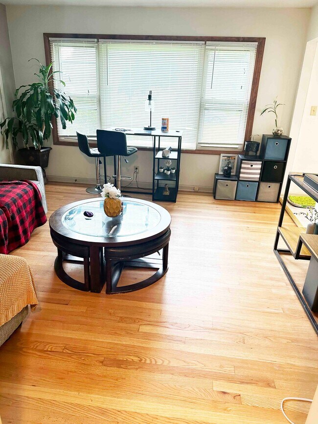 Foto del edificio - 4171 S Clement Ave