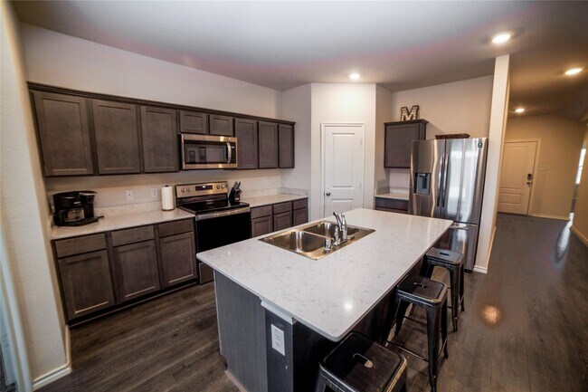 Foto del edificio - 103 Whirlway Ln