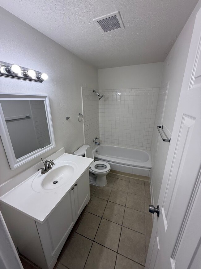 Photo - 3 bedroom Now Available in Anschutz Medica... Apartment