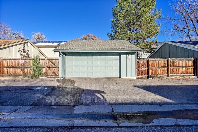 Building Photo - 8736 Independence Way