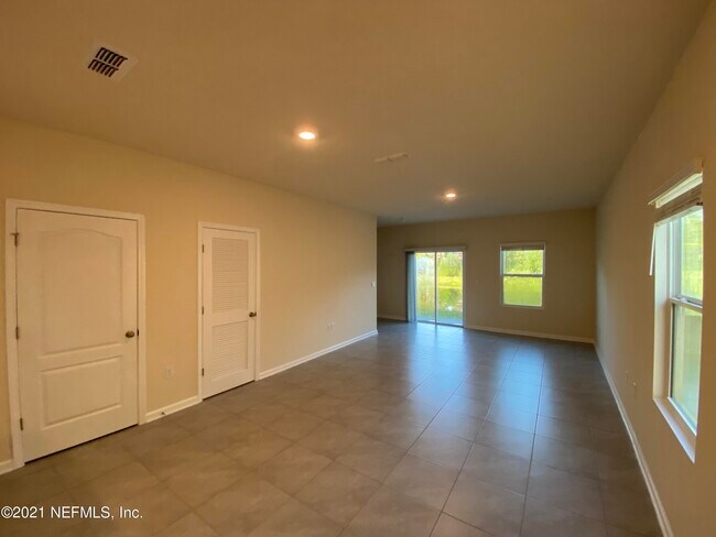 Building Photo - 7622 N Legacy Trail