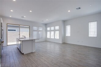 Building Photo - 928 Allister Flds Ln