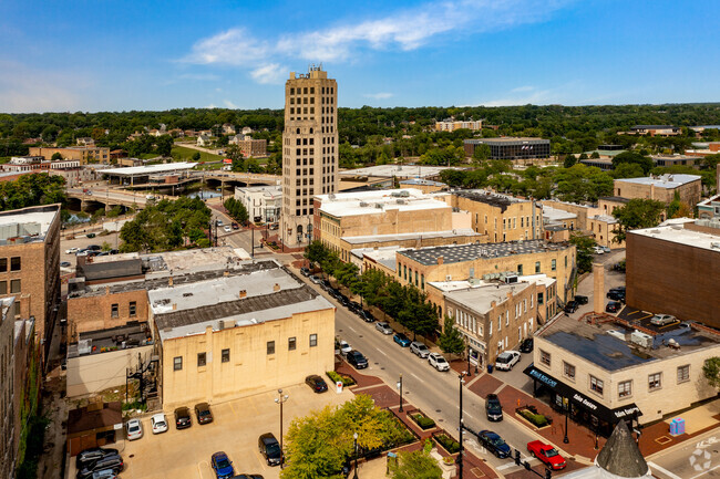 Contexto - Elgin Tower Lofts