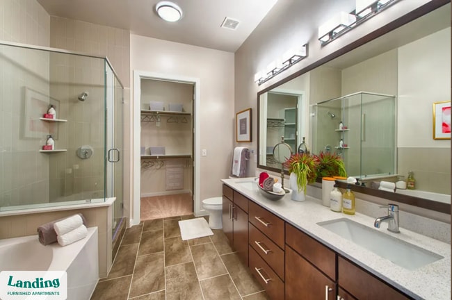 Building Photo - 825 Usener St