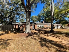 Building Photo - 201 Neal Dr