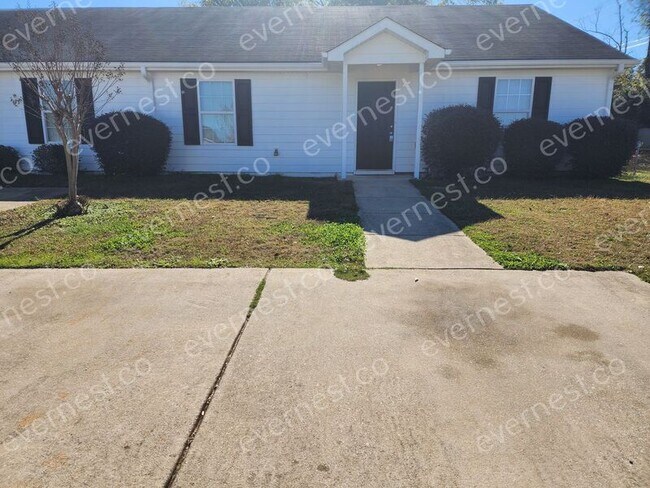 Building Photo - 460 Johnson Pool Rd