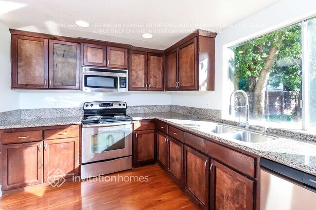 Foto del edificio - 1295 Trail End Way