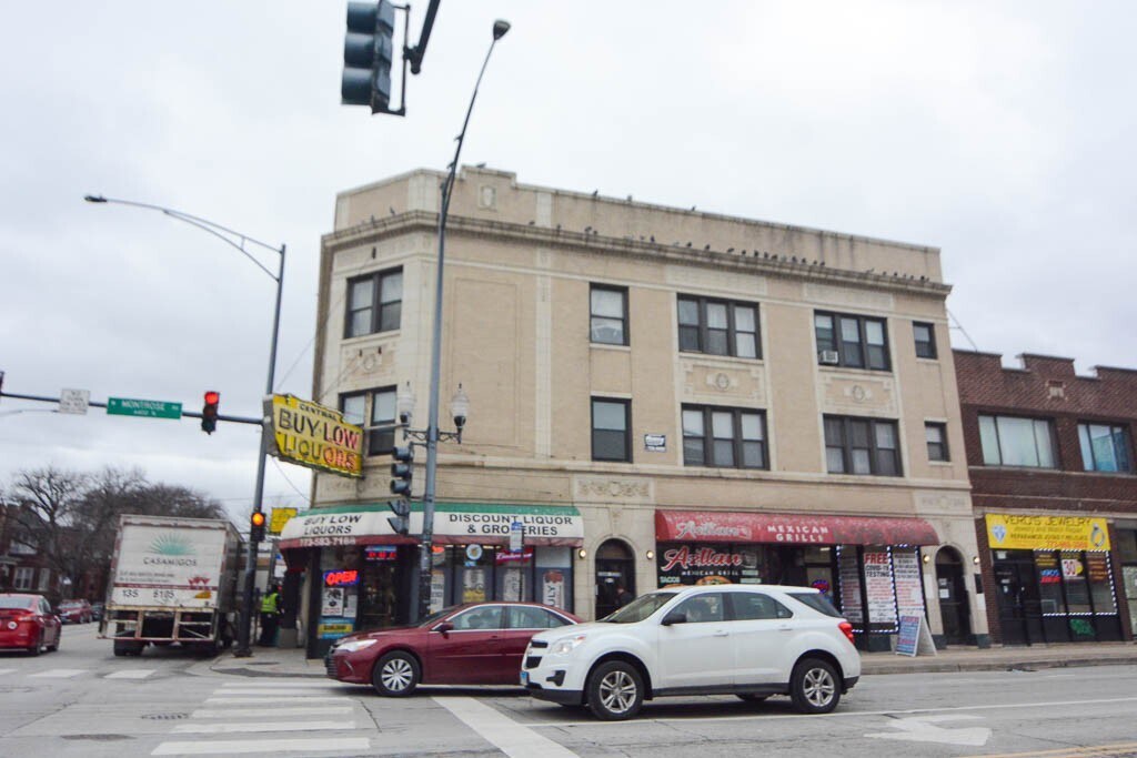 3360 W Montrose Ave Unit 3, Chicago, IL 60618 Condo for Rent in