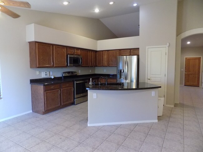 Building Photo - 2307 E Joy Ranch Rd