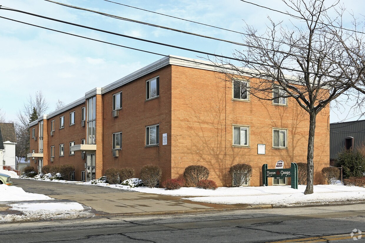 Foto principal - Madison Gardens Apartments