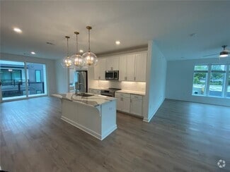Building Photo - 371 Grant Cir SE