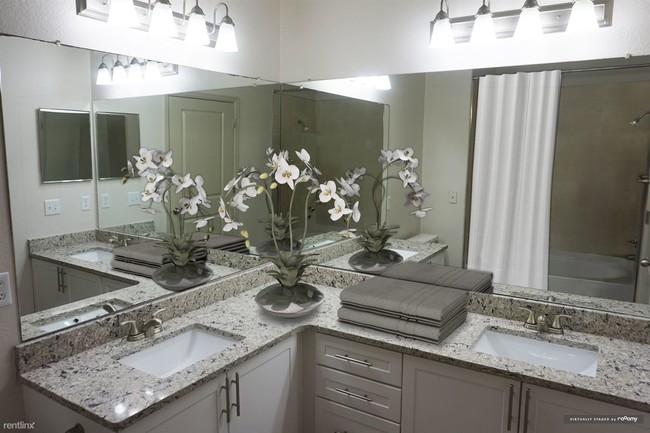 Foto del edificio - 9602 Teal Ridge Ct