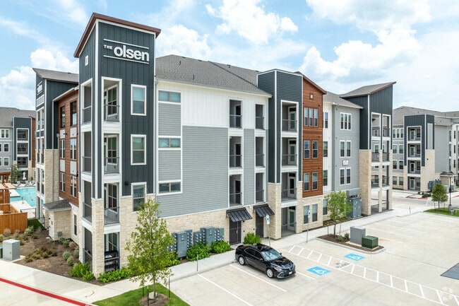 Building Photo - The Olsen
