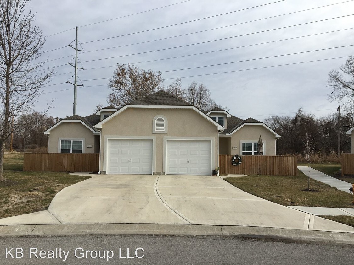 Primary Photo - 1205 S Kaydeen Ct