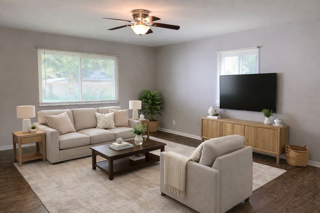 Photo - 2656 W 60th St House