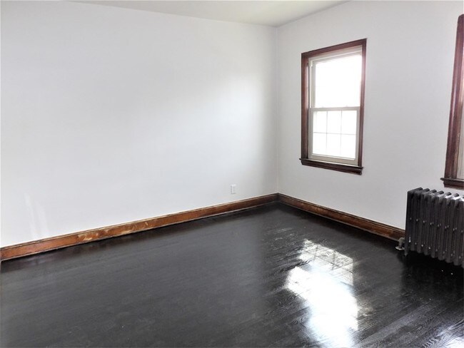 Foto del edificio - 161 35th St NE