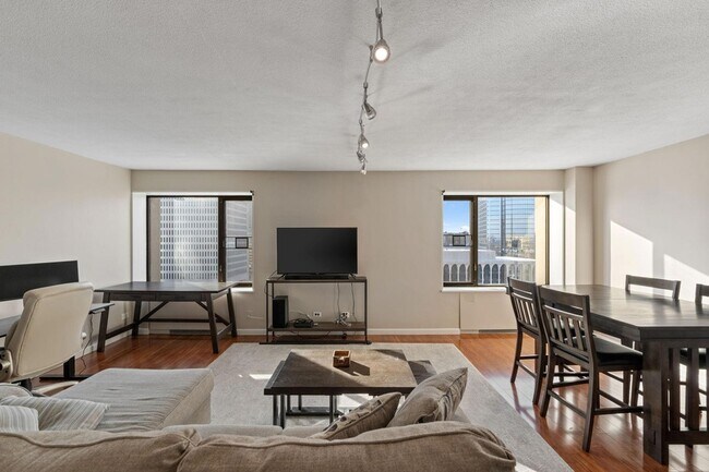 Foto del edificio - 19 S 1st St