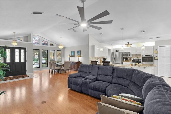 Foto del edificio - 2745 W Elm Blossom St