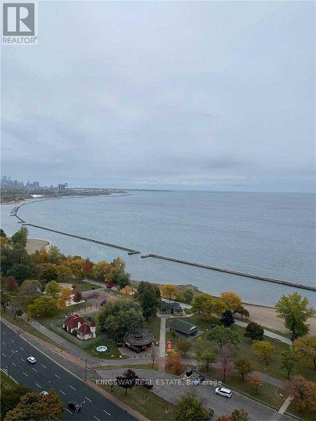 Photo principale - 1928-1928 Lake Shore Blvd W