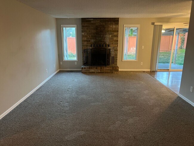 Foto del edificio - 3 Bedroom Ranch