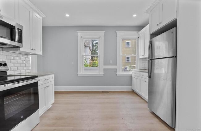 Foto del edificio - 74 4th St