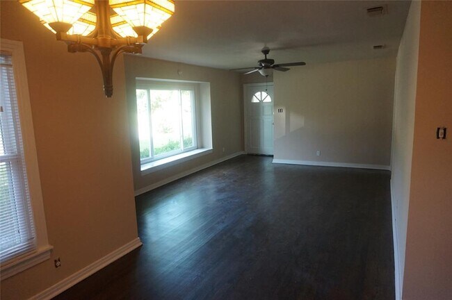 Foto del edificio - 3413 Brady Ave