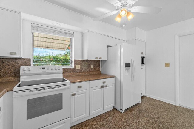 Foto del edificio - 2021 N Waterway Dr