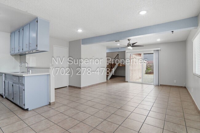 Building Photo - 2274 E Desert Inn Rd