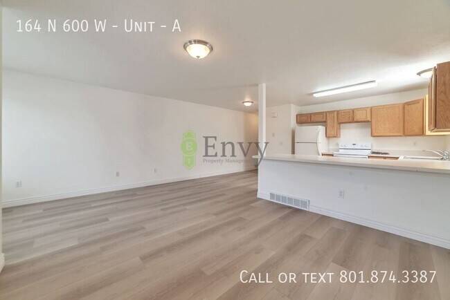 Foto del edificio - 164 N 600 W
