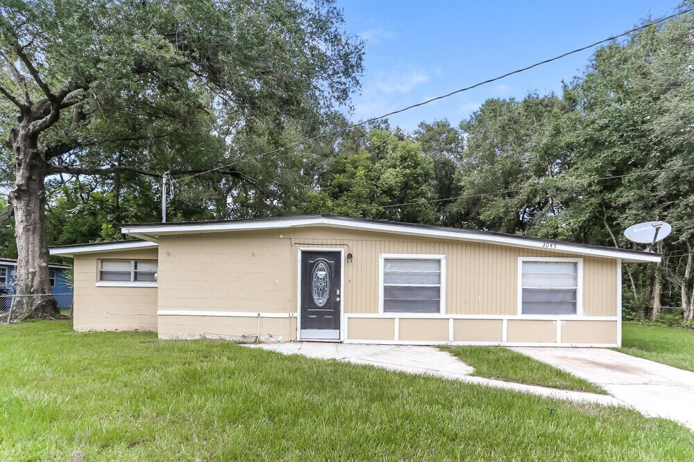 Primary Photo - 3045 W 15th St