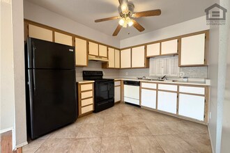 Building Photo - 2151 N Meridian Dr