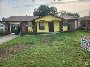 Building Photo - 132 Meadow Way