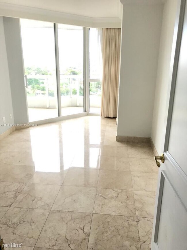 Building Photo - 3 br, 2 bath House - 21205 Yacht Club Dr A...