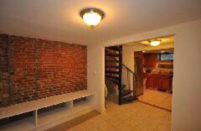 Foto del edificio - 28 Sussex St